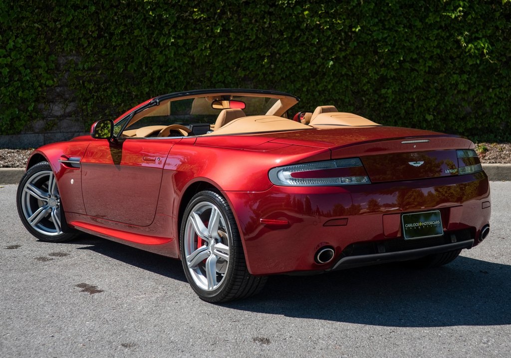 Pre-Owned 2011 Aston Martin V8 Vantage Roadster 2D Convertible in